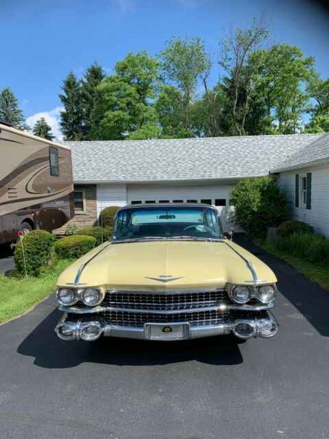 Cadillac DeVille 1959 image number 1