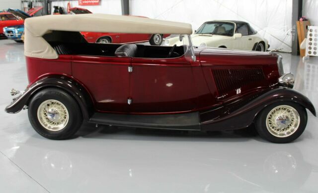 Ford Phaeton 1934 image number 27