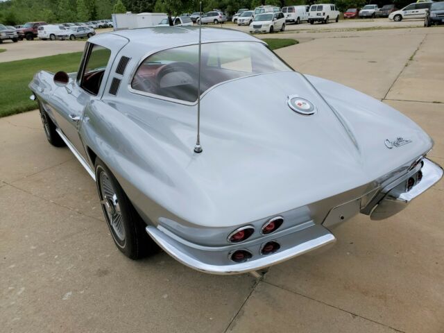 Chevrolet Corvette 1964 image number 33