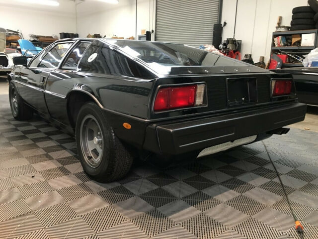 Lotus Esprit 1978 image number 22