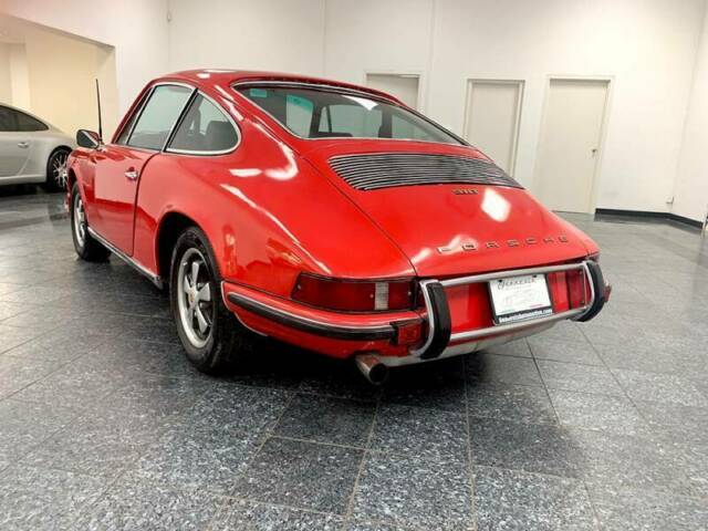 Porsche 911 1971 image number 10