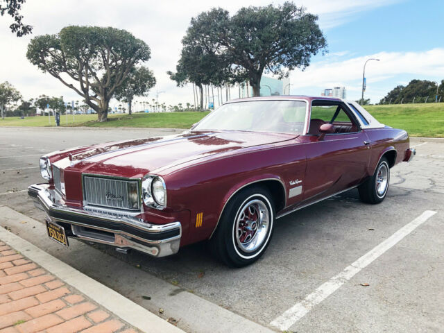 Oldsmobile Cutlass 1975 image number 15