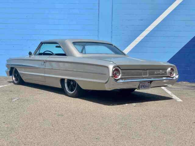 Ford Galaxie 500 XL 1964 image number 19