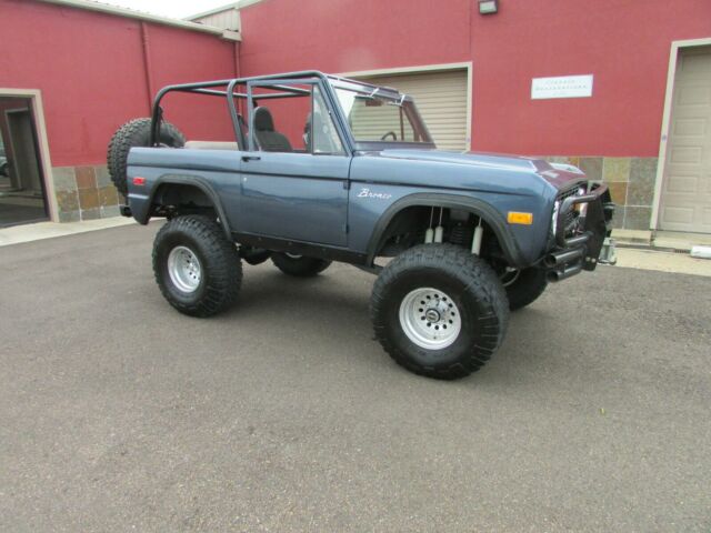 Ford Bronco 1971 image number 0