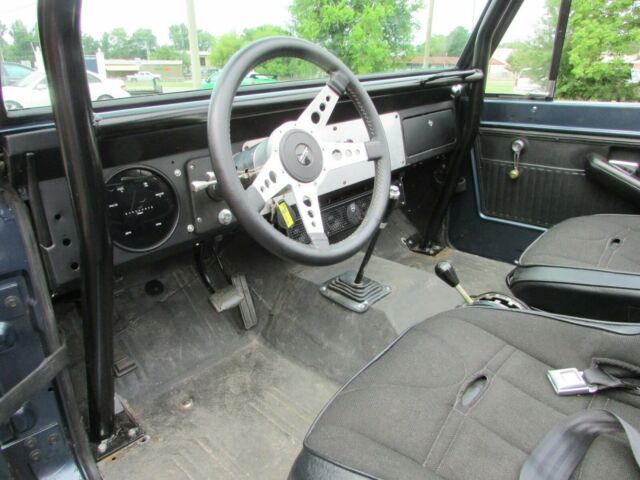 Ford Bronco 1971 image number 22