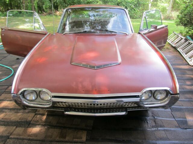 Ford Thunderbird 1962 image number 29