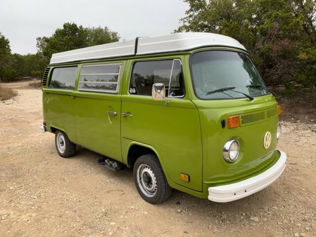 Volkswagen Bus/Vanagon 1976 image number 33