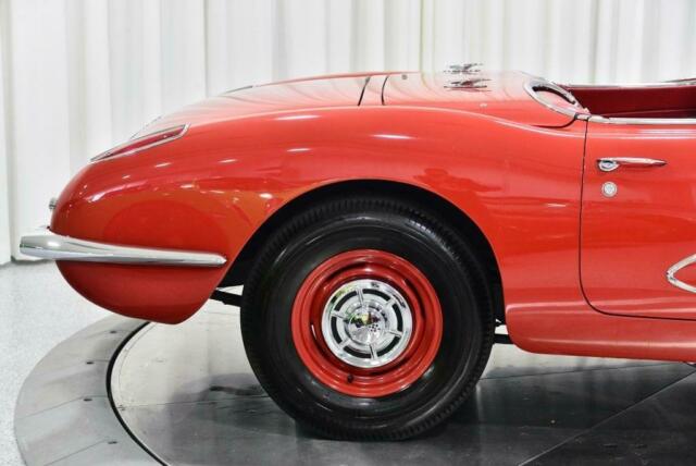 Chevrolet Corvette 1960 image number 44