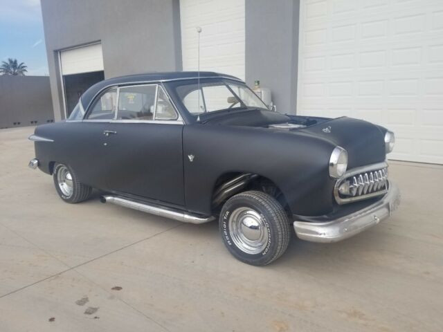 Ford Crown Victoria 1951 image number 27