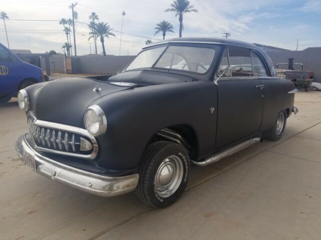 Ford Crown Victoria 1951 image number 28