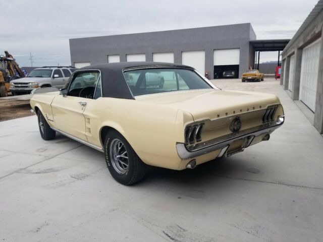 Ford Mustang 1967 image number 2