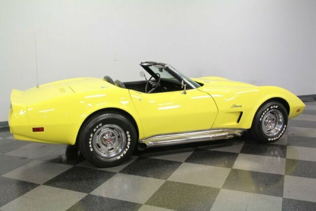 Chevrolet Corvette 1974 image number 14