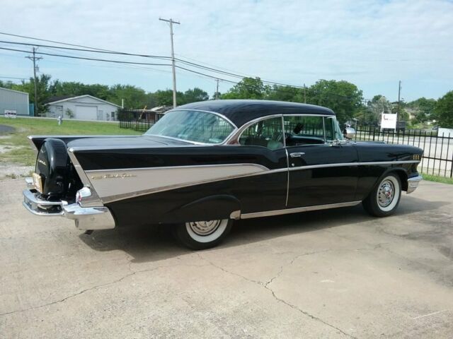 Chevrolet Bel Air/150/210 1957 image number 2