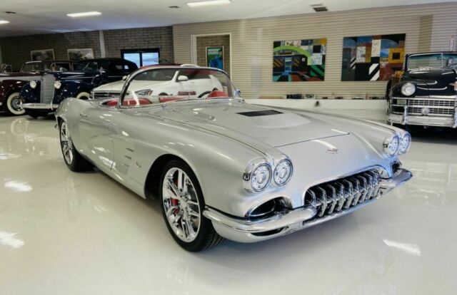 Chevrolet Corvette 1962 image number 37