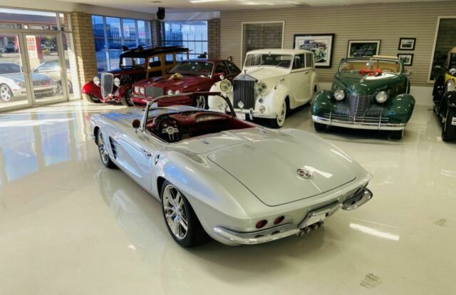 Chevrolet Corvette 1962 image number 6