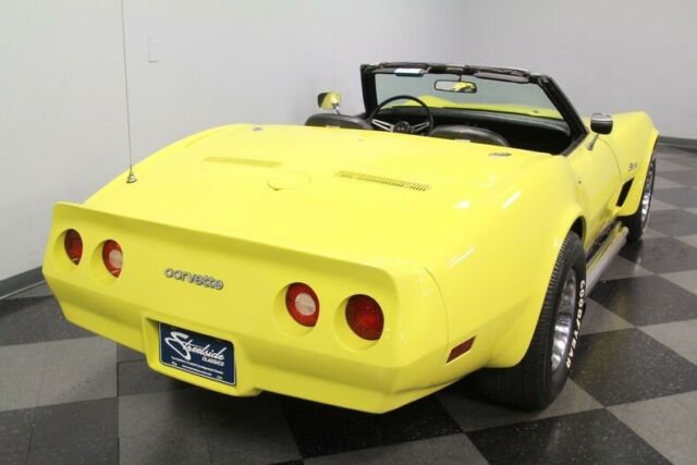 Chevrolet Corvette 1974 image number 12