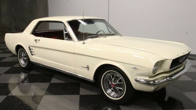 Ford Mustang 1966 image number 16