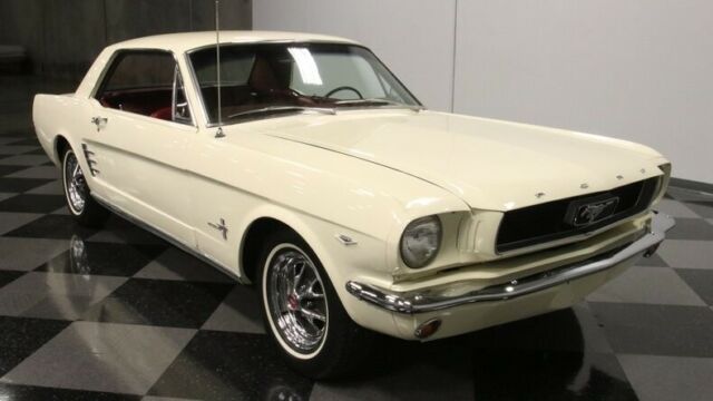 Ford Mustang 1966 image number 17