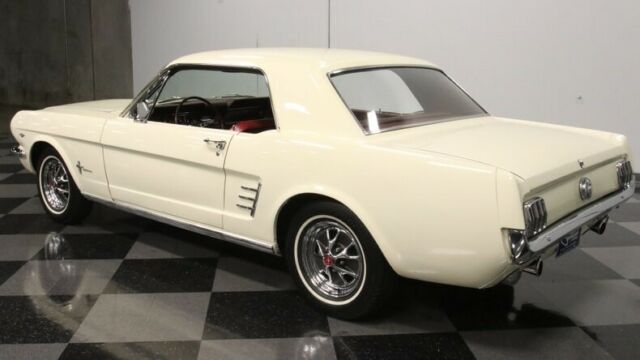 Ford Mustang 1966 image number 32