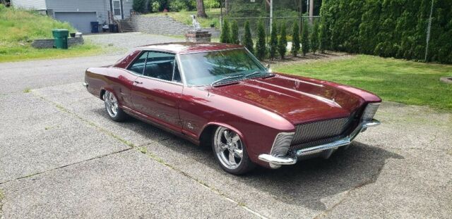 Buick Riviera 1964 image number 0