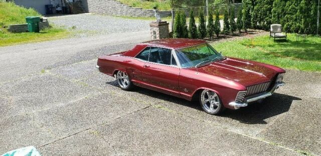 Buick Riviera 1964 image number 11