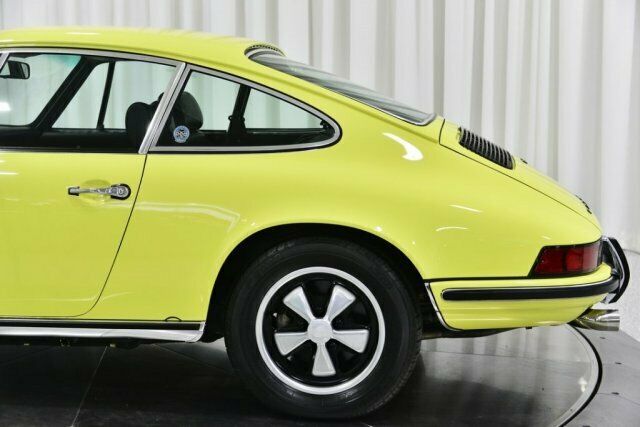 Porsche 911 1972 image number 30