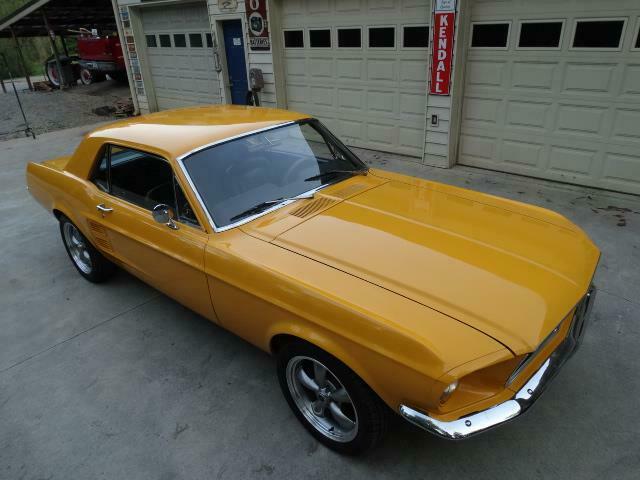 Ford Mustang 1967 image number 14