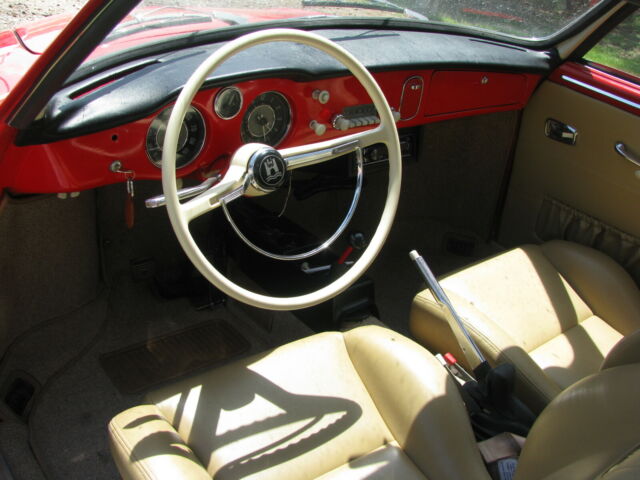 Volkswagen Karmann Ghia 1965 image number 12