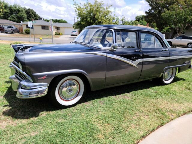 Ford Fairlane 1956 image number 0