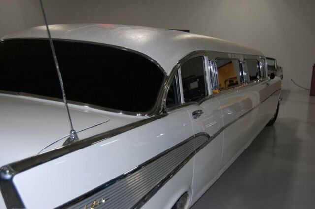 Chevrolet 4 Dr. Limousine 1957 image number 13