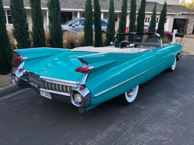 Cadillac DeVille 1959 image number 0