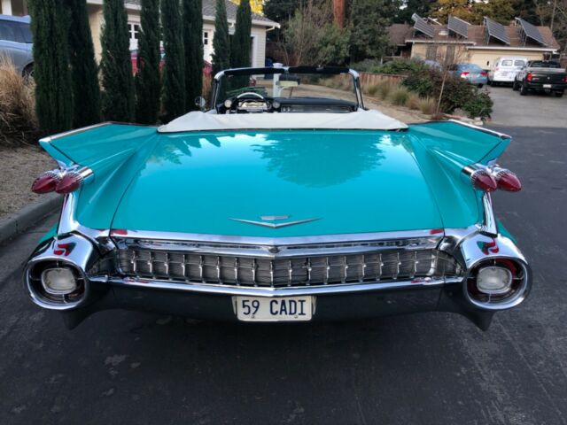 Cadillac DeVille 1959 image number 1