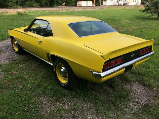 Chevrolet Camaro 1969 image number 2