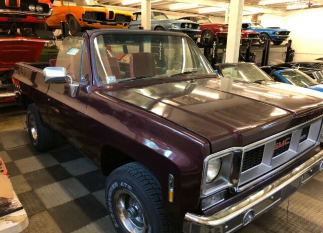 GMC Jimmy 1974 image number 18