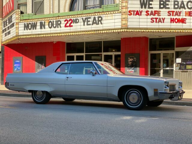 Oldsmobile Ninety-Eight 1972 image number 17