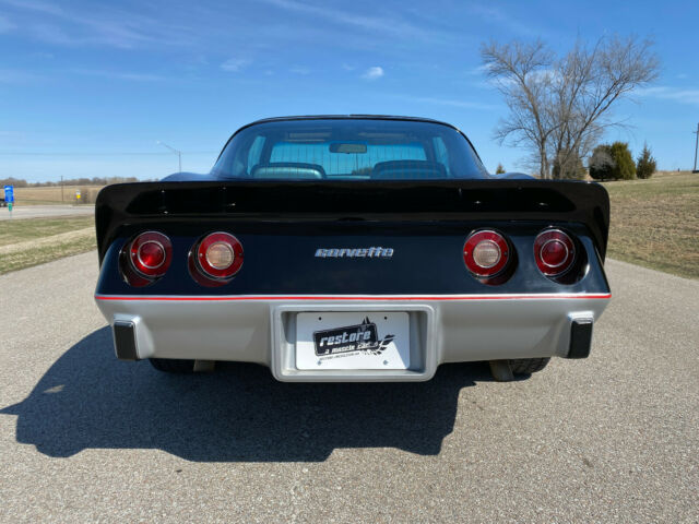 Chevrolet Corvette 1978 image number 31