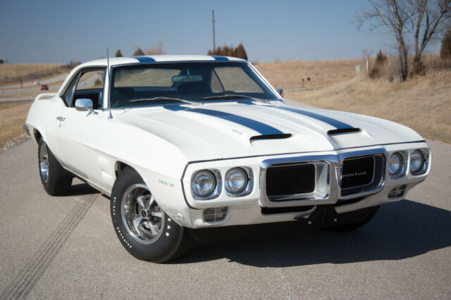 Pontiac Trans Am 1969 image number 1