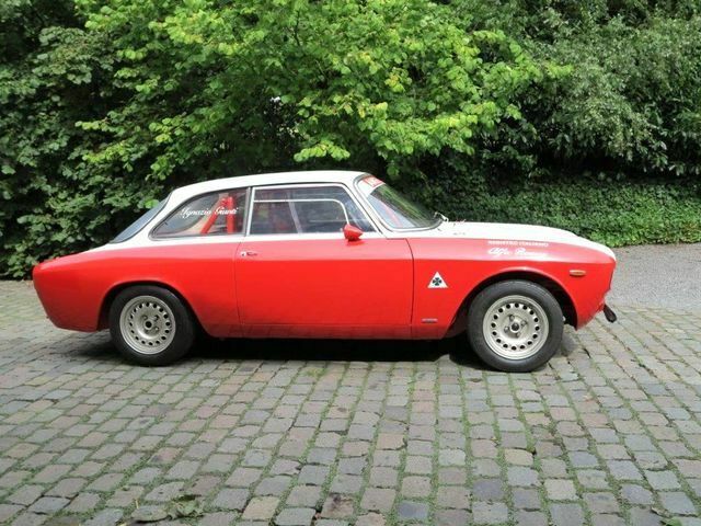 Alfa Romeo 1600 GTA 1965 image number 35