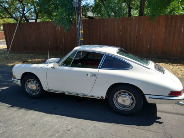 Porsche 912 1967 image number 0