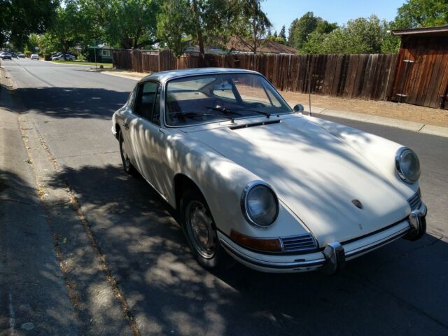 Porsche 912 1967 image number 13