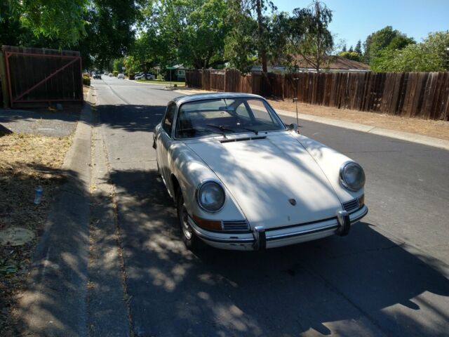 Porsche 912 1967 image number 15