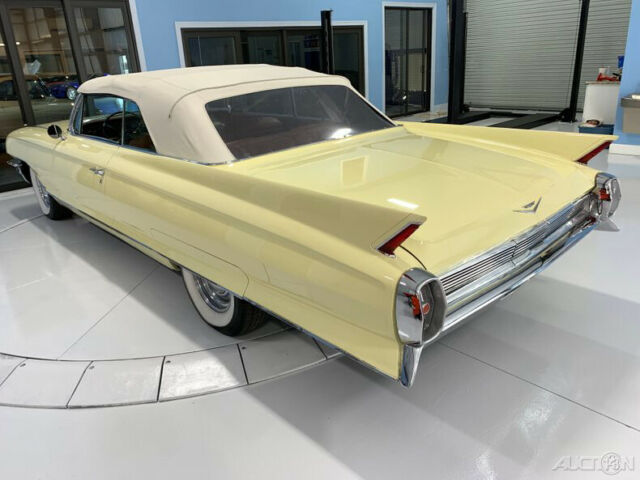 Cadillac Coupe DeVille 1962 image number 41