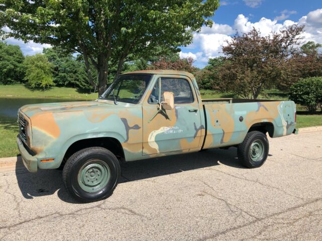 Dodge Power Wagon 1977 image number 19