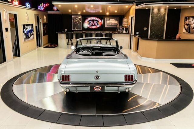 Ford Mustang 1964 image number 15