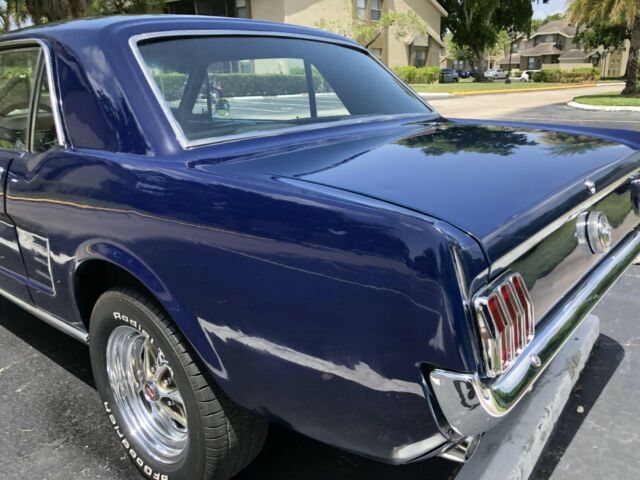 Ford Mustang 1966 image number 30