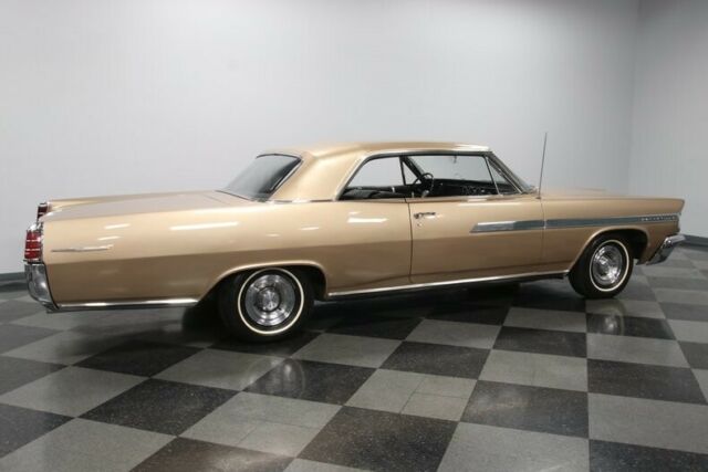 Pontiac Bonneville 1963 image number 14