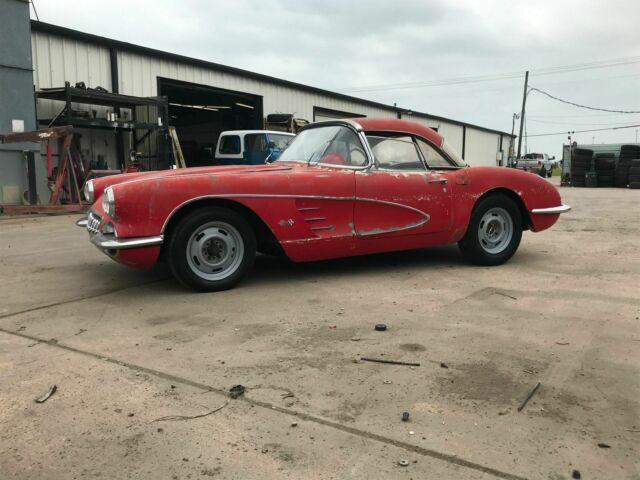 Chevrolet Corvette 1959 image number 15