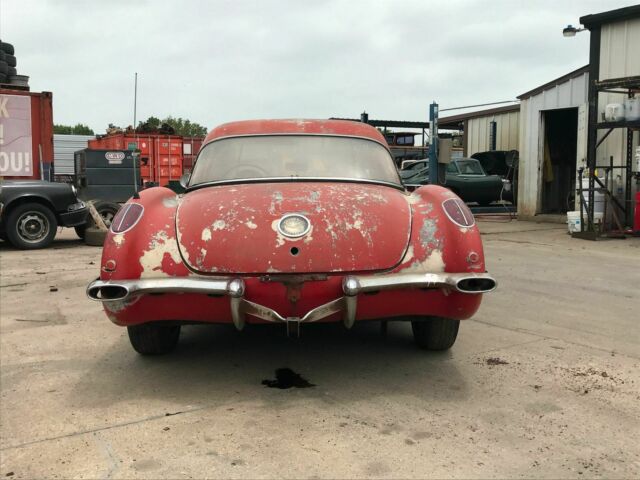 Chevrolet Corvette 1959 image number 17