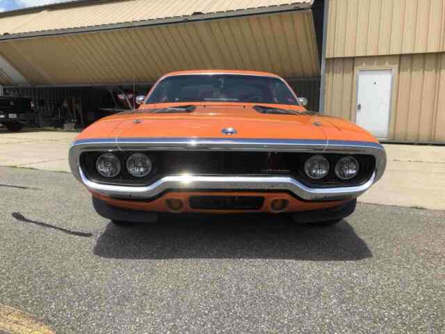 Plymouth Road Runner 1972 image number 16