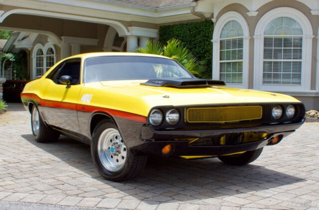 Dodge Challenger 1972 image number 1